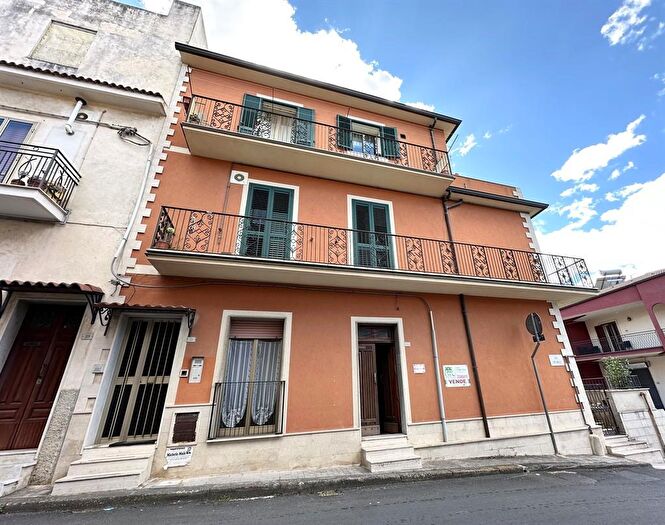 Appartamento quadrilocale in vendita in Giarratana