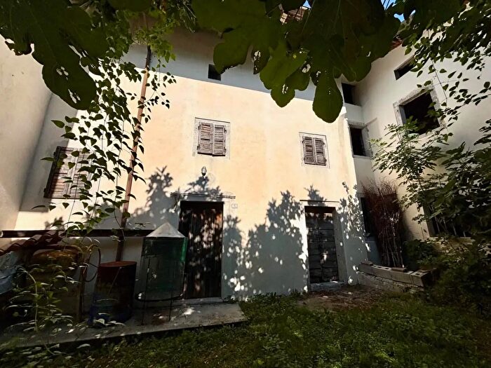 Casa con 5 locali in vendita in Tramonti Di Sotto