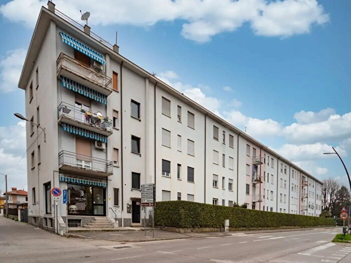 Appartamento trilocale in vendita in Via Alessandro Volta, Concorezzo