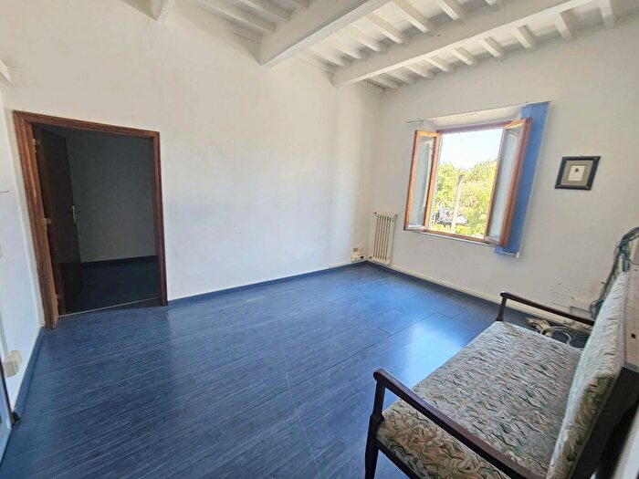 Appartamento con 6 locali in vendita in Piazza del Popolo Snc, Montespertoli