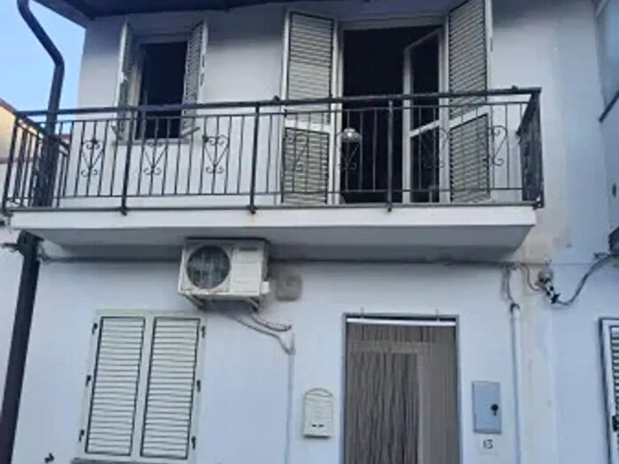 Casa bilocale in vendita in Via Marafioti, Brancaleone