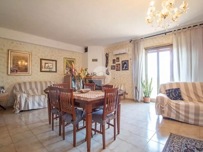Appartamento quadrilocale in vendita in Strada di Colle Marocco, Palombara Sabina