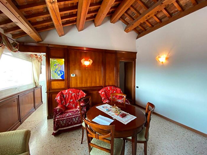 Appartamento quadrilocale in affitto in Centro Storico, Vicenza