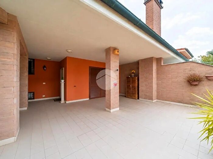 Casa con 5 locali in vendita in Via Poggio Ameno, Guidonia Montecelio