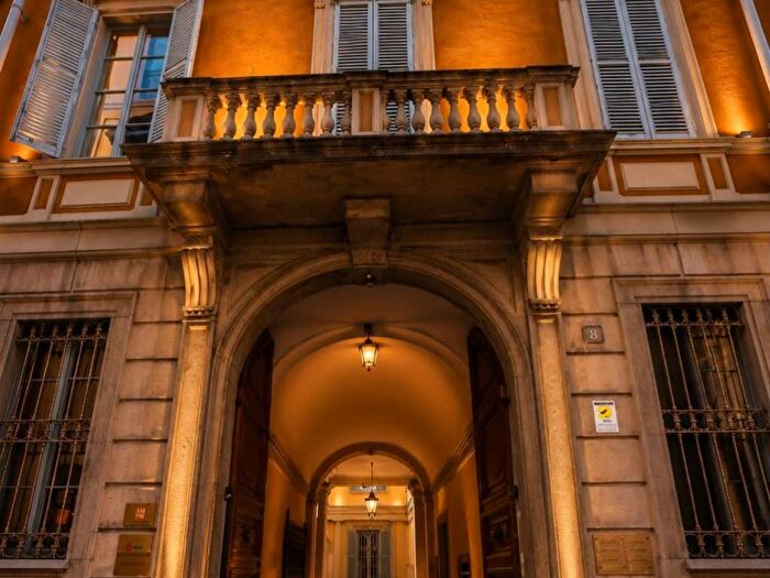 Appartamento bilocale in affitto in Via Alessandro Manzoni, Scala Manzoni, Milano