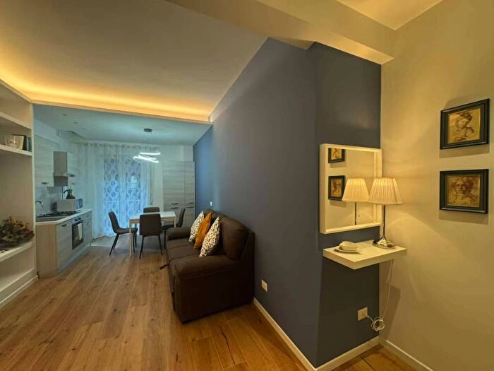 Appartamento trilocale in affitto in Via Pietro Venturi, Portuense, Roma