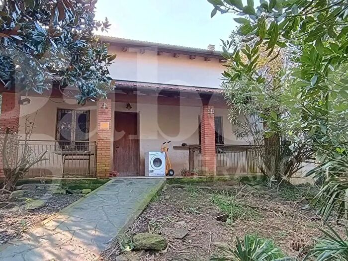 Casa con 6 locali in vendita in Via Cravassa, Varazze