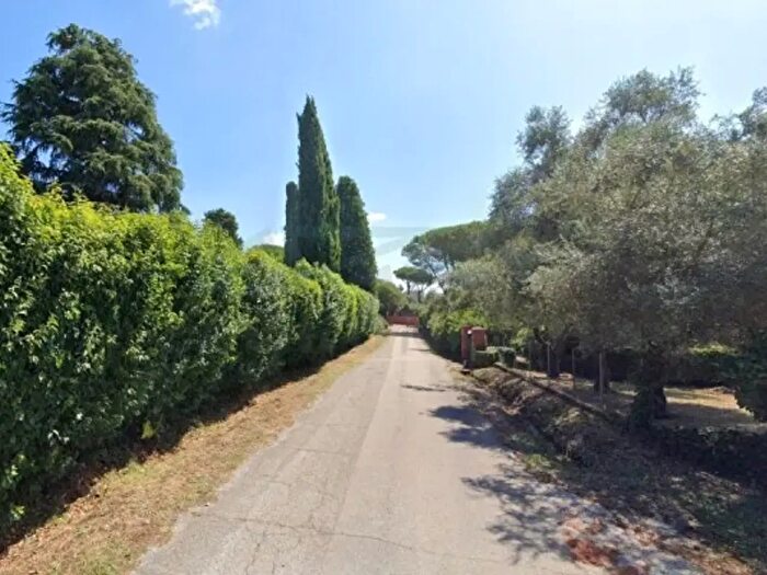 Casa con 6 locali in vendita in Via di Valle della Muletta, Roma