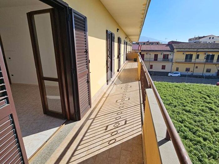 Appartamento quadrilocale in affitto in Via Spiniello, Centro, Acerra