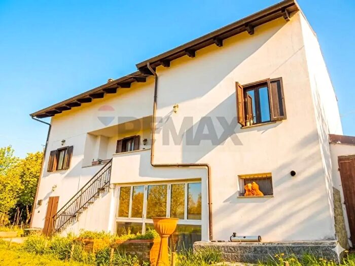 Casa con 7 locali in vendita in Coazze