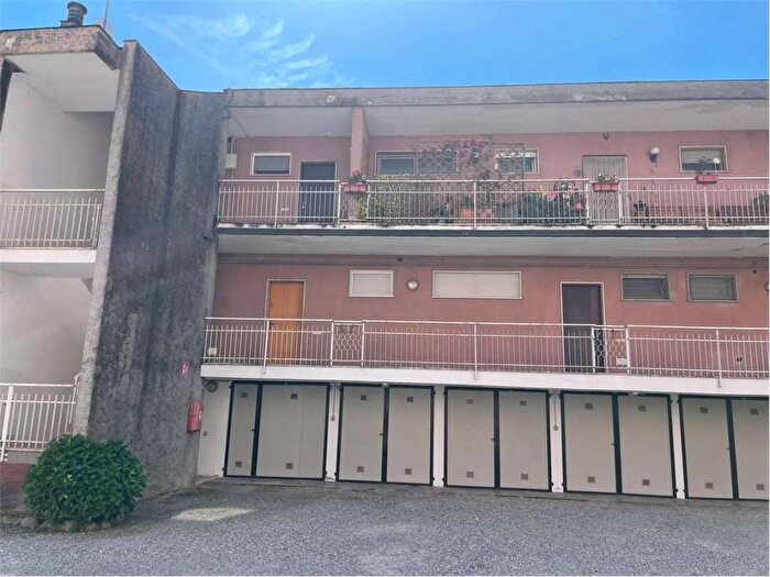 Appartamento bilocale in affitto in Via delle Azalee, Villaggi, Castelletto Sopra Ticino