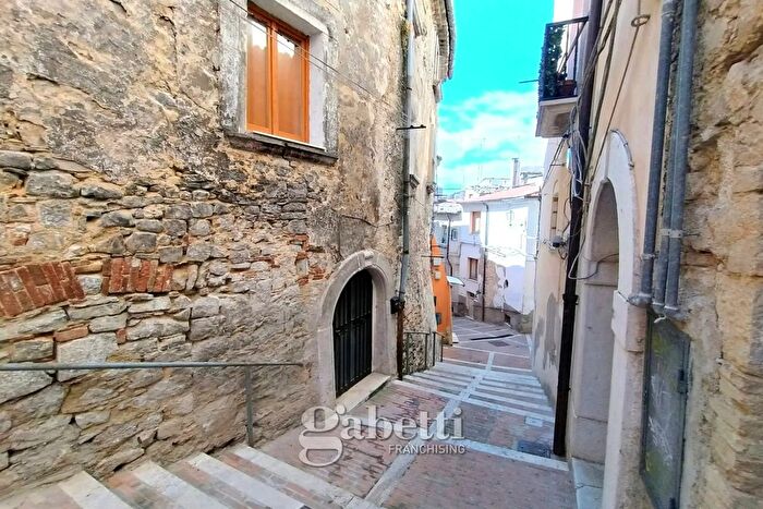 Casa con 5 locali in vendita in Via Pizzoferrato, Campobasso