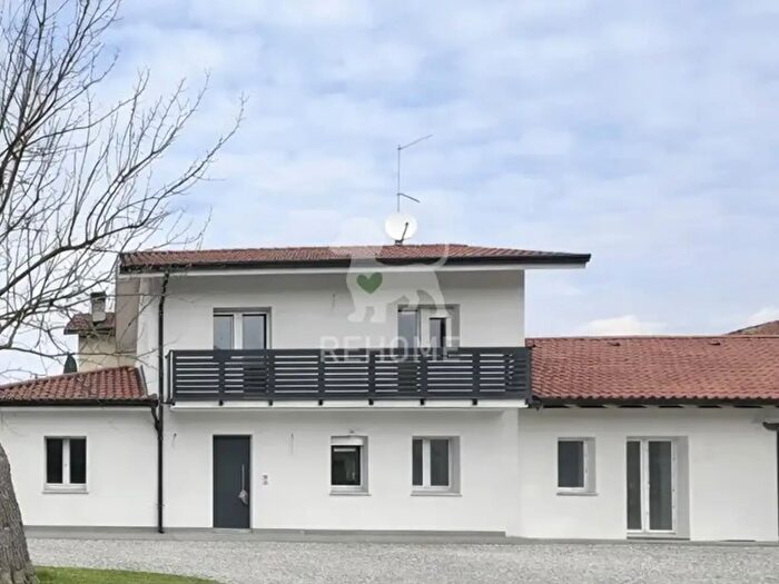 Casa quadrilocale in vendita in Via Molin Nuovo, Tavagnacco