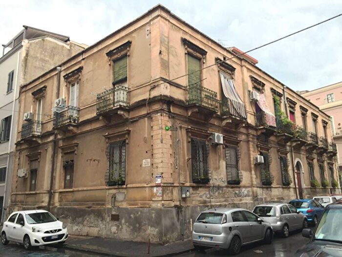 Appartamento bilocale in affitto in Via Rindone, Borgo, Catania