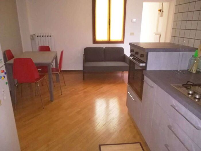 Appartamento trilocale in affitto in Via Fondazza, Santo Stefano, Bologna