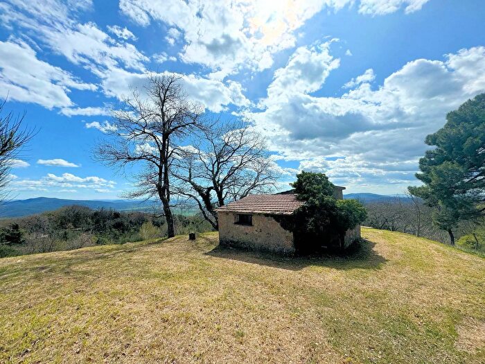Casa trilocale in vendita in Roccastrada