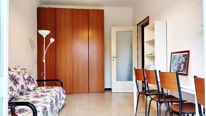 Appartamento monolocale in affitto in Milano Famagosta Via Renzo E Lucia, Milano