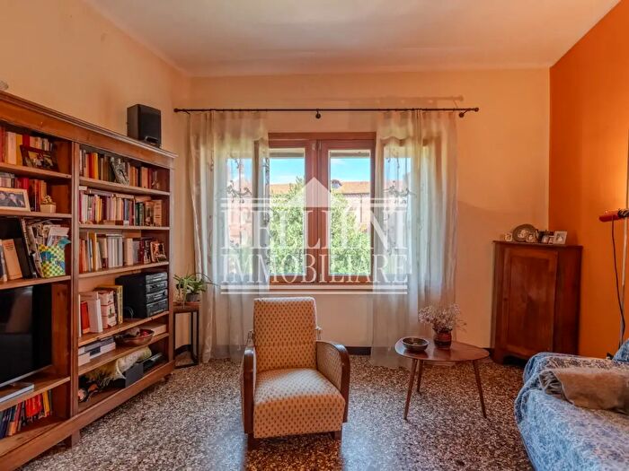 Appartamento con 6 locali in vendita in Contra Santa Corona, Vicenza