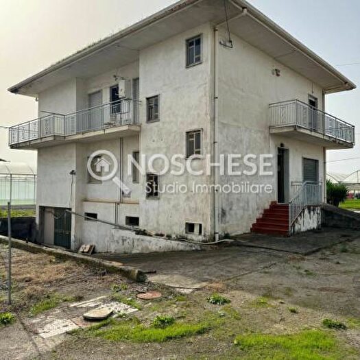 Casa con 6 locali in vendita in Via Cristoforo Colombo, Pontecagnano Faiano