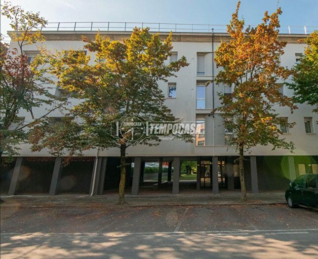 Appartamento trilocale in vendita in Modena