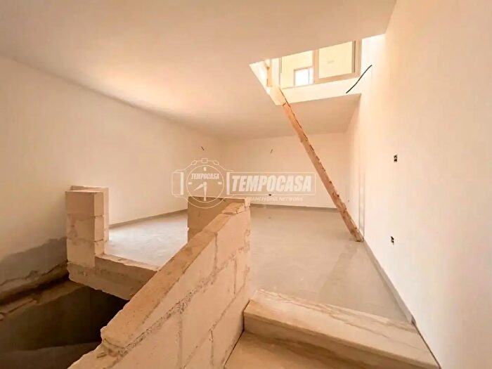 Casa quadrilocale in vendita in Via Calabrese, Mola Di Bari