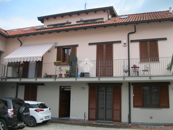 Appartamento bilocale in vendita in Via Varese da Rosate, Corbetta