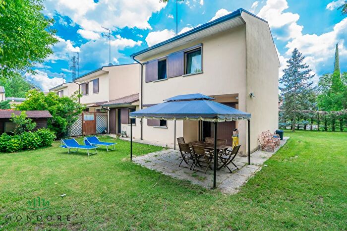 Casa quadrilocale in vendita in Via San Lorenzo, Sasso Marconi