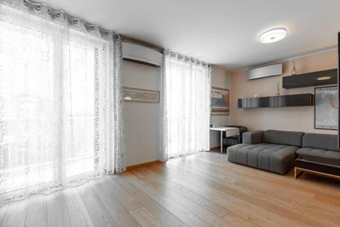 Appartamento con 5 locali in vendita in Reggio Emilia