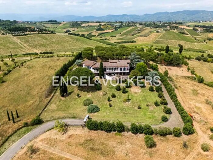 Casa con 6 locali in vendita in Via Provinciale Cerretese, Cerreto Guidi