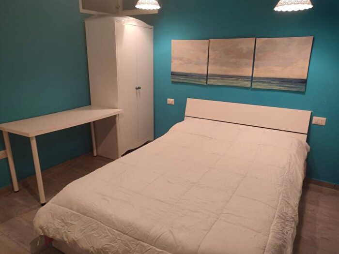 Appartamento monolocale in affitto in Supportico DAstuti, Santa Lucia, Napoli