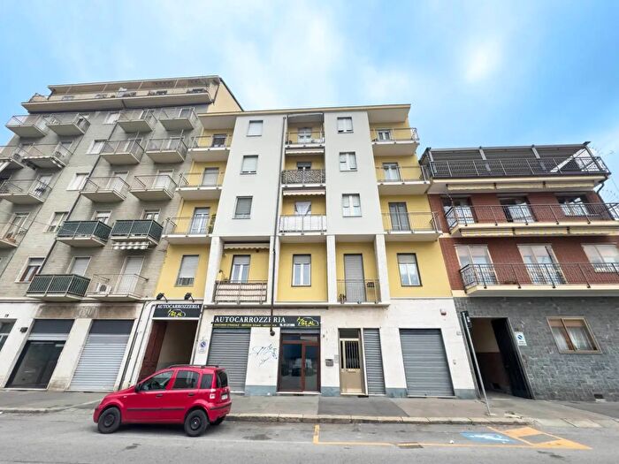 Appartamento trilocale in vendita in Via Publio Elvio Pertinace, Torino