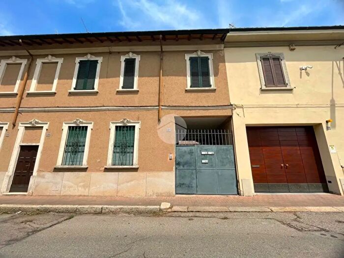 Casa trilocale in vendita in Via Giuseppe Verdi, Magenta
