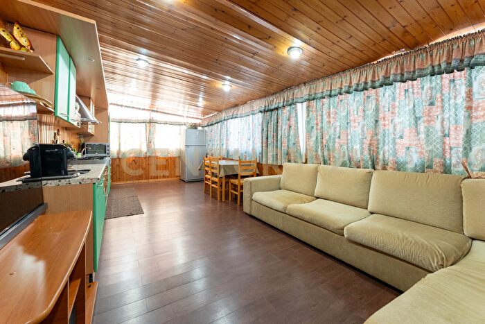 Appartamento con 5 locali in vendita in Via Galermo, Catania