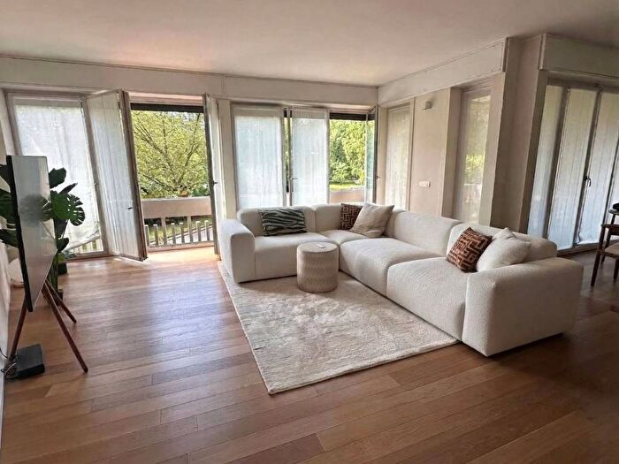 Appartamento quadrilocale in affitto in Viale Elvezia, Arena, Milano