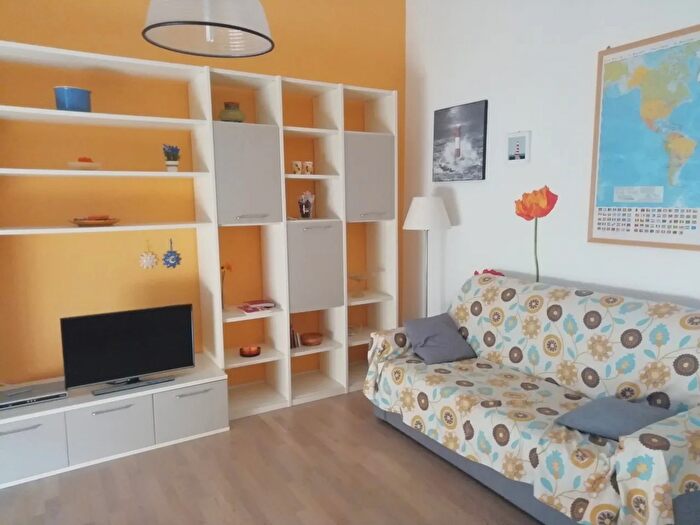 Appartamento trilocale in affitto in Camaiore