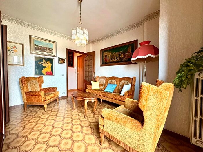 Appartamento quadrilocale in vendita in Via Graf, La Loggia