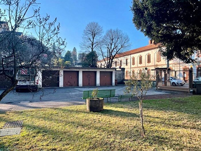 Appartamento trilocale in affitto in VIa Del Lavoro, Cascinetta, Gallarate