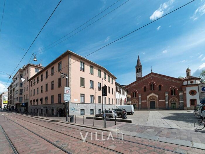 Appartamento quadrilocale in affitto in Corso Porta Ticinese, Ticinese, Milano