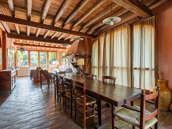 Casa con 13 locali in vendita in Via Lumaca, Budrio
