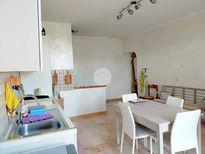 Appartamento quadrilocale in vendita in Via Padolisi, Cosenza