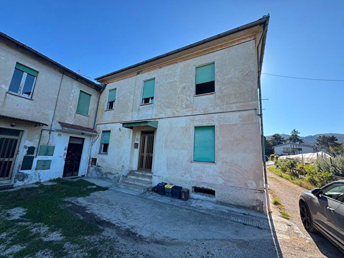 Appartamento quadrilocale in vendita in Casa Semindipendente Strada Santa Maria Maddalena, Terni