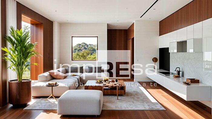 Appartamento con 5 locali in vendita in Via Rota, Treviso