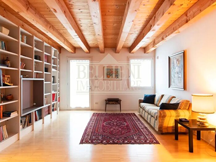 Appartamento con 6 locali in affitto in Strada del Cimitero di Polegge, Vicenza