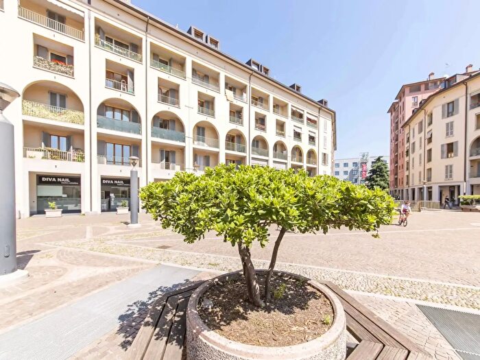 Appartamento trilocale in affitto in Bollate