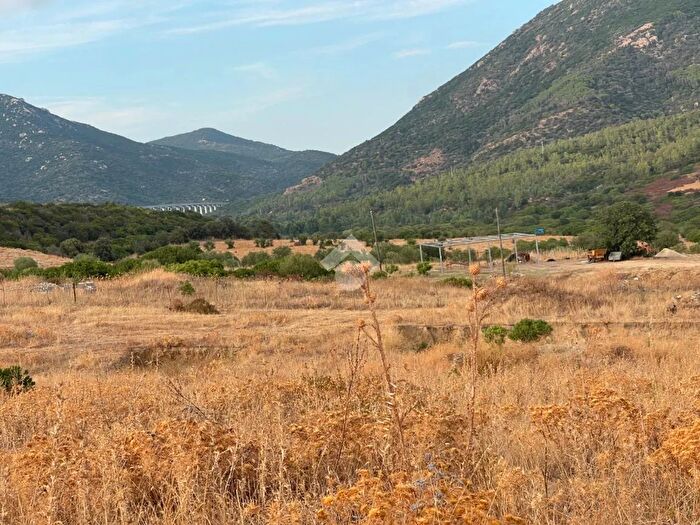 Casa trilocale in vendita in Sinnai