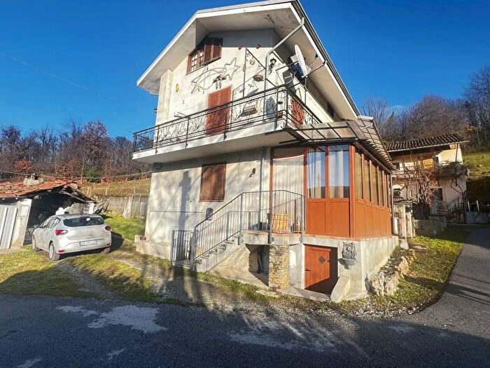 Casa quadrilocale in vendita in Borgata Michelet, Rossana