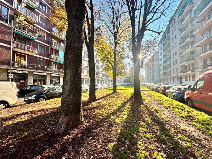 Appartamento quadrilocale in vendita in Via dei Biancospini, Milano