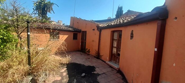 Casa con 6 locali in vendita in Catania, Catania