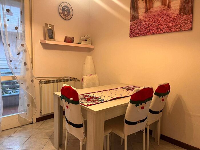 Appartamento con 6 locali in vendita in Via Aurelia Sud, Viareggio