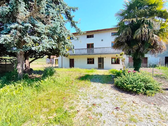 Casa con 5 locali in vendita in Via Ronchis, Latisana